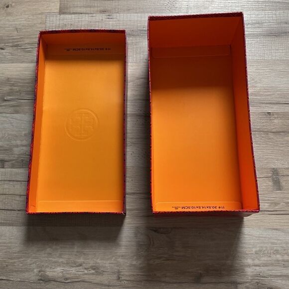 Tory Burch Shoe Box  - Picture 3 of 7